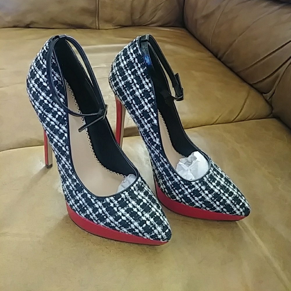 Shoe Dazzle Ashlee....high heels!